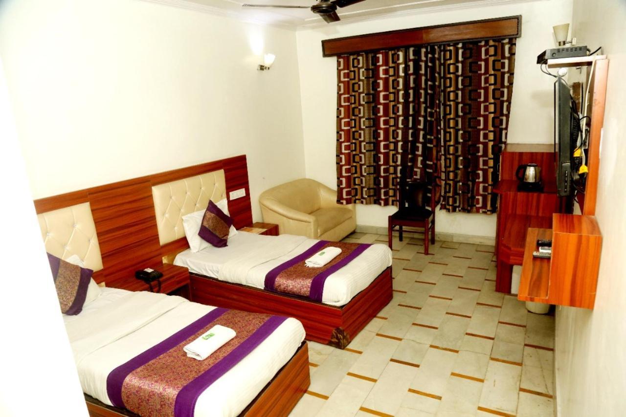 Fabhotel India International Near New Delhi Railway Station Habitación foto